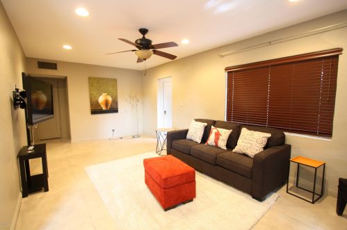 1748 Seneca St, Tucson AZ  85719-3745 exterior