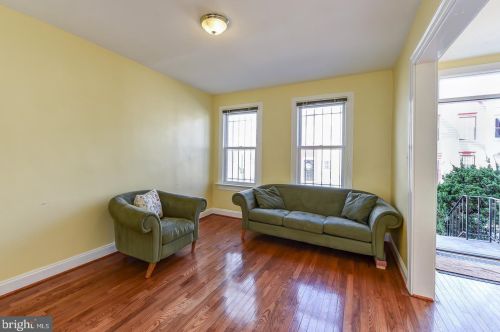 1647 Kramer St, Washington DC  20002-4558 exterior