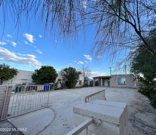 427 29th St, Tucson AZ  85713-2948 exterior