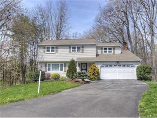 308 Tulip Dr, Meriden, CT 06450-7327