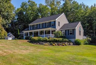17 Moulton Ave, Greenland, NH 03840-2309