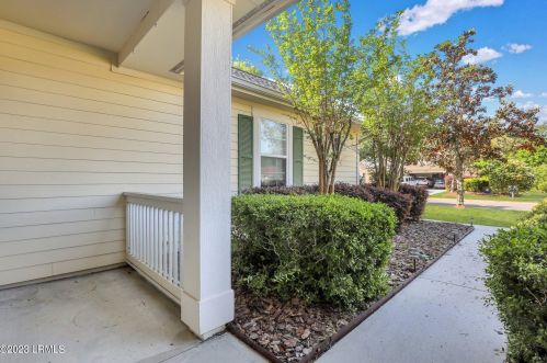 150 Colonel Thomas Heyward Rd, Bluffton SC 29909-5035 exterior