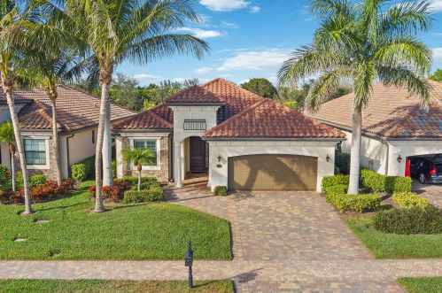 2862 Aviamar Cir, Naples FL 34114-9564 exterior