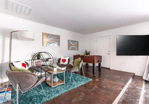 5002 38th Pl, Phoenix AZ  85040-2912 exterior