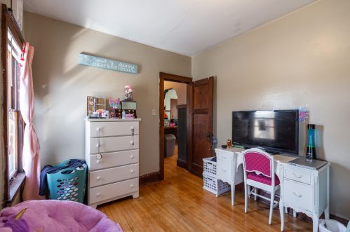 1570 Oklahoma Ave, Milwaukee WI 53207-2939 exterior