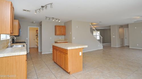 8517 Ramona Madera Ln, Tucson AZ  85747-5712 exterior