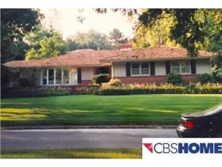 8615 Hickory St, Omaha NE  68124-1352 exterior