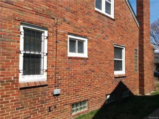 8299 Bingham St, Detroit MI  48228-2730 exterior