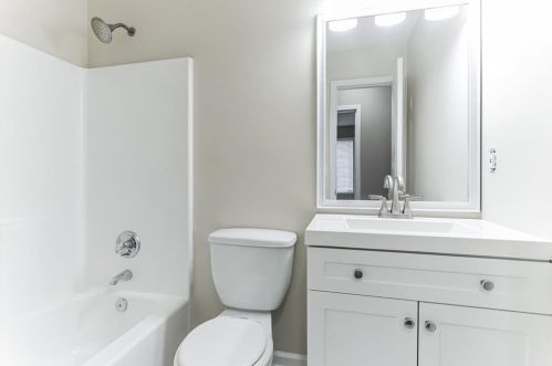 1987 Corners Cir, Lithonia GA  30058-5391 exterior