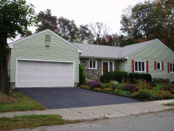 30 Allen Ave, Newton, MA 02468-1701