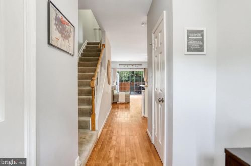 7112 Westfield Ct, Alexandria VA  22306-7282 exterior