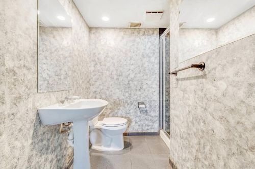 142 Mckay Rd, Huntington Station NY 11746-1314 exterior