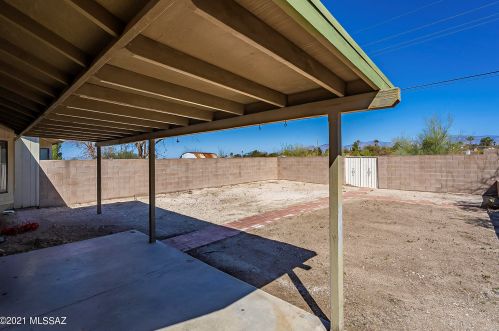 9961 Desert Aire Dr, Tucson AZ 85730-3803 exterior