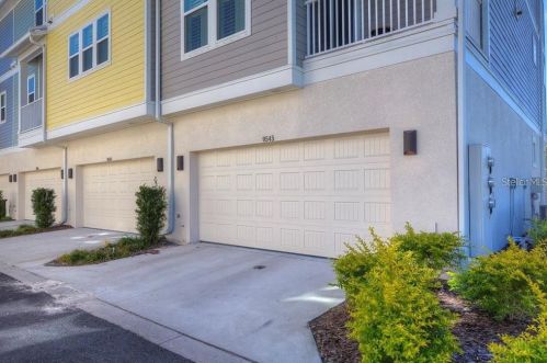 9545 Park Village Dr, Tampa FL  33626-5153 exterior