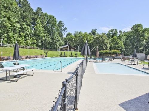 3629 Kinnard Dr, Atlanta GA 30360-1503 exterior