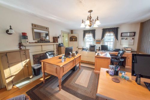 148 King St, Concord NH 03303-2111 exterior