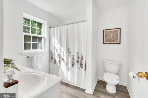 3 Trout Rd, Blenheim NJ 08012-4434 exterior