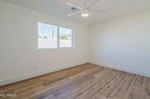 3202 Captain Dreyfus Ave, Phoenix AZ 85032-6706 exterior