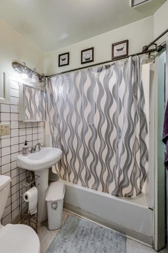 1817 Lawndale Ave, Chicago IL  60647-8350 exterior