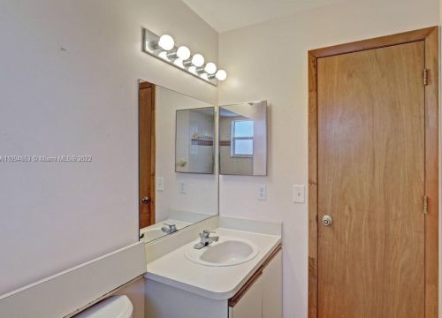 681 College Park Rd, Fort Pierce FL 34953-3330 exterior