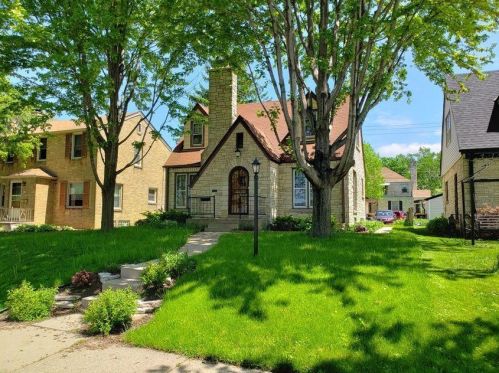 840 77th St, Milwaukee WI  53214-3037 exterior