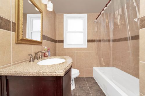 4553 Harding Ave, Chicago IL 60625-6311 exterior