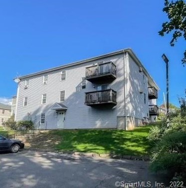 650 Broad St, Meriden CT 06450-4377 exterior