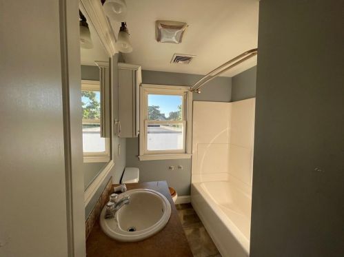 14 Lancashire St, Providence RI 02908-1611 exterior