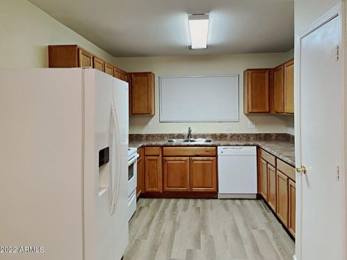 2415 Palm Beach Dr, Chandler AZ  85249-4669 exterior