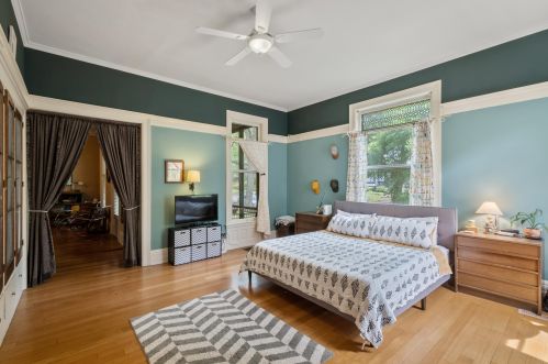 231 Paris Ave, Grand Rapids MI 49503-4764 exterior