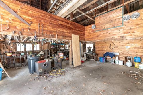 161 Bear Hl Rd, Concord NH 03307-1412 exterior