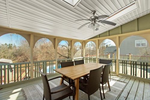 6 Jones Rd, Wallingford CT  06492-4305 exterior