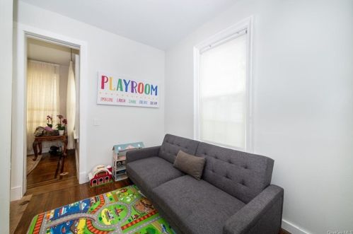 240 Sheridan Ave, Mount Vernon NY 10552-1406 exterior