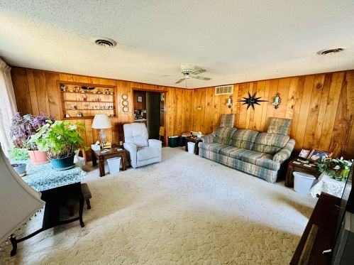 743 Tyler Rd, Meskegon MI 49445-9333 exterior