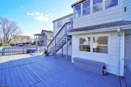 80 Howard St, Perth Amboy NJ 08861-1525 exterior