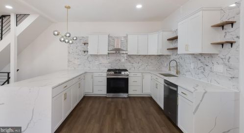 1731 Harrison St, Philadelphia PA  19124-2747 exterior