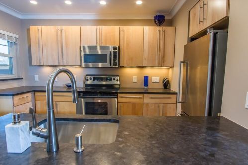 6469 Bordeaux Ave, Dallas TX 75209-5703 exterior