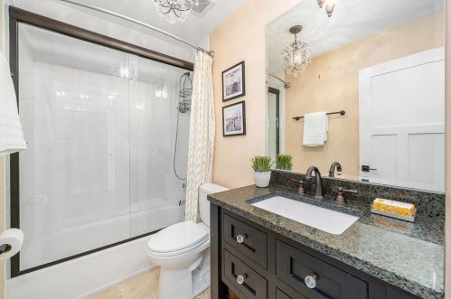 230 Essex Ave, Saint Louis MO 63122-3627 exterior