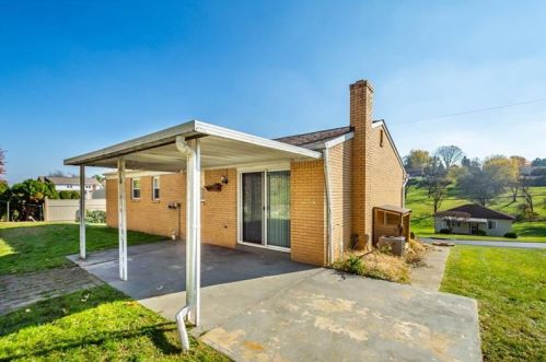 1481 Cathell Rd, Pittsburgh PA 15236-1108 exterior