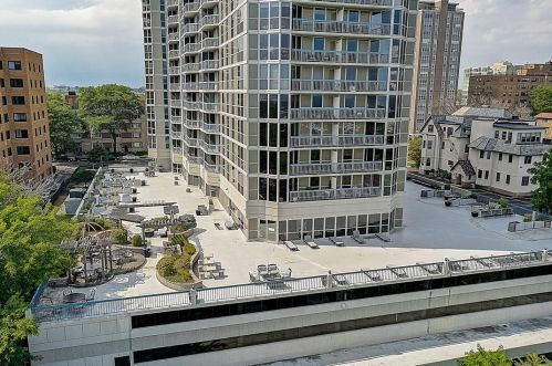 1660 Prospect Ave, Milwaukee WI 53202-2400 exterior