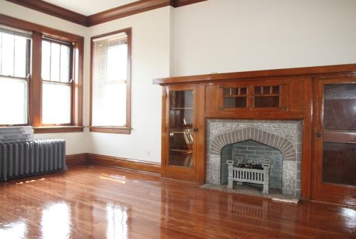 6938 Campbell Ave, Chicago IL 60645-4604 exterior