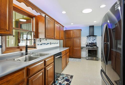 1377 County Road E, Saint Paul MN  55110-5231 exterior