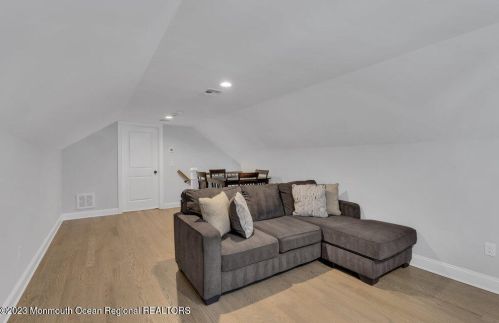 1161 Ridgefield Dr, Point Pleasant Beach NJ  08742-2948 exterior