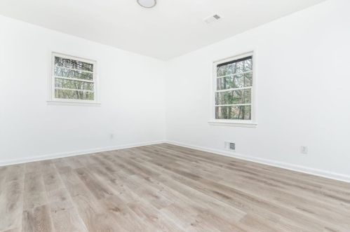 1847 Elmwood Dr, Austell GA 30106-2112 exterior