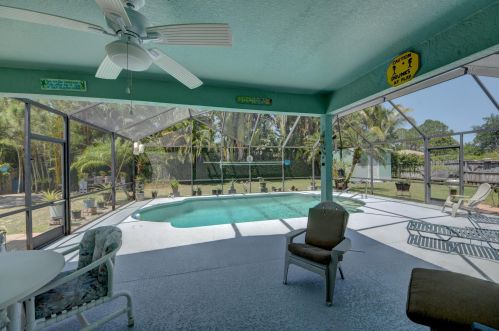 5967 Baylor Ave, Fort Pierce FL 34986-3634 exterior