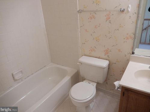 12302 Herrington Manor Dr, Silver Spring MD 20904-1673 exterior