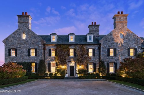 545 Indian Fld Rd, Greenwich CT 06830-7219 exterior