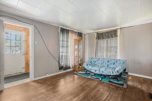 1223 Aberdeen St, Grand Rapids MI 49505-3884 exterior