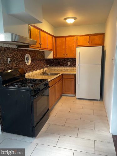 7807 Horrocks St, Philadelphia PA 19149-3315 exterior