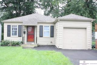 6457 Pierce St, Omaha, NE 68106-1531